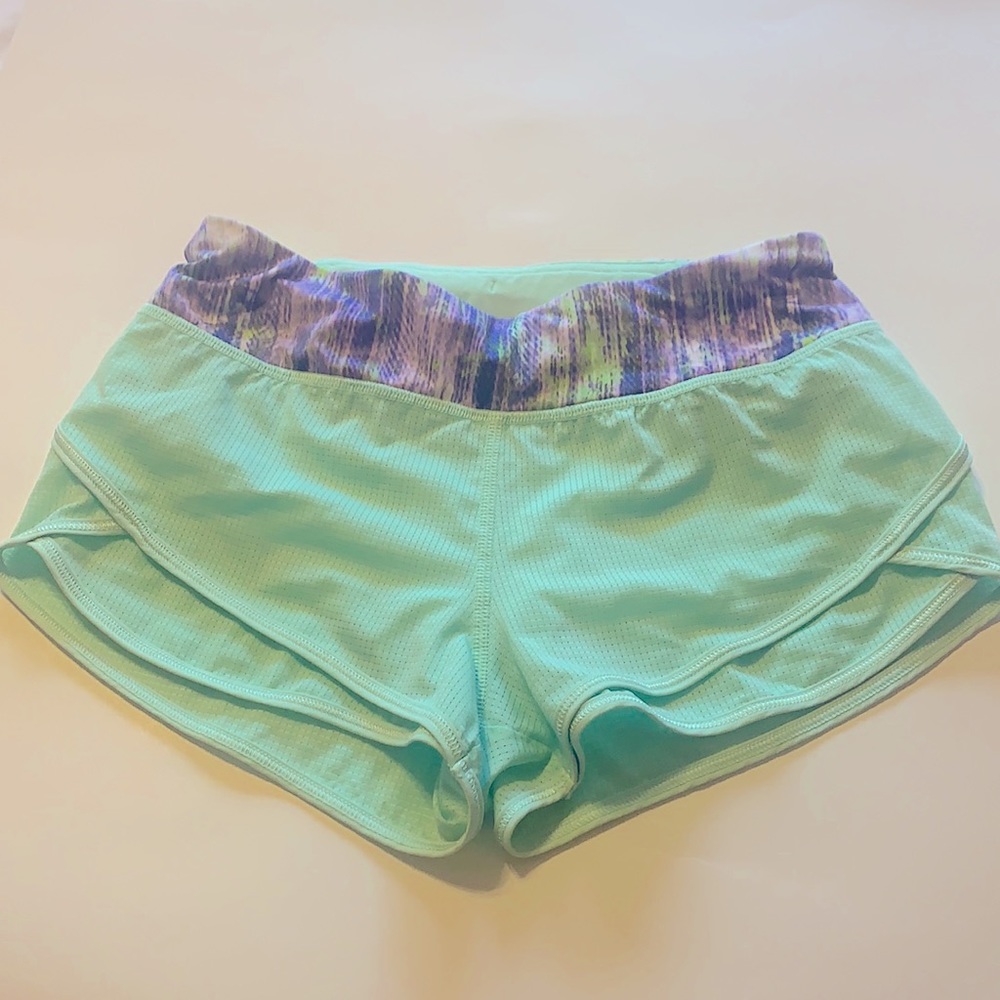 Ivivva by Lululemon Girls Running Shorts!